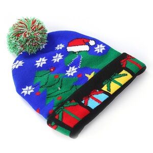 CHRISTMAS LIGHT UP POM POM BEANIE